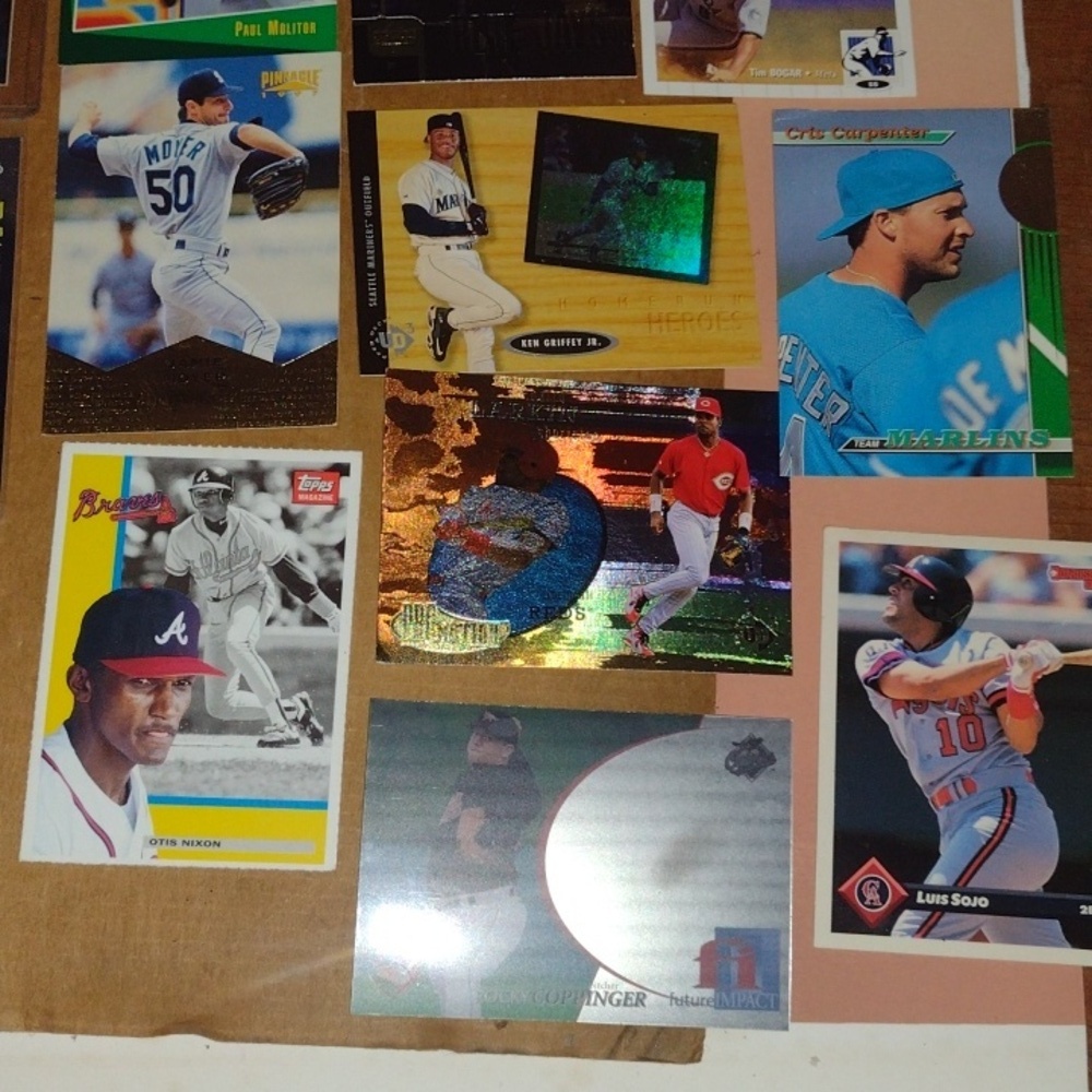 Assorted Baseball Trading Cards - Picture 2 of 7
